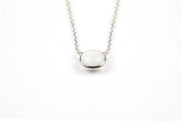 MANAROLA WHITE AGATE NECKLACE